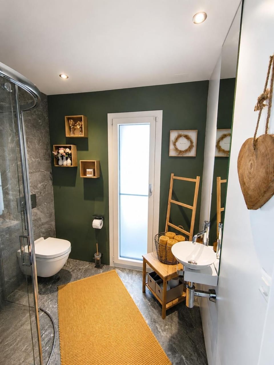 Studio en Gruyère - Grande terrasse privée 50m2 et Jaccuzi optionnel Bed and Breakfast in Fribourg, Switzerland