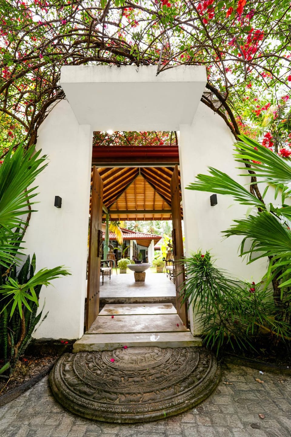 Facade/entrance