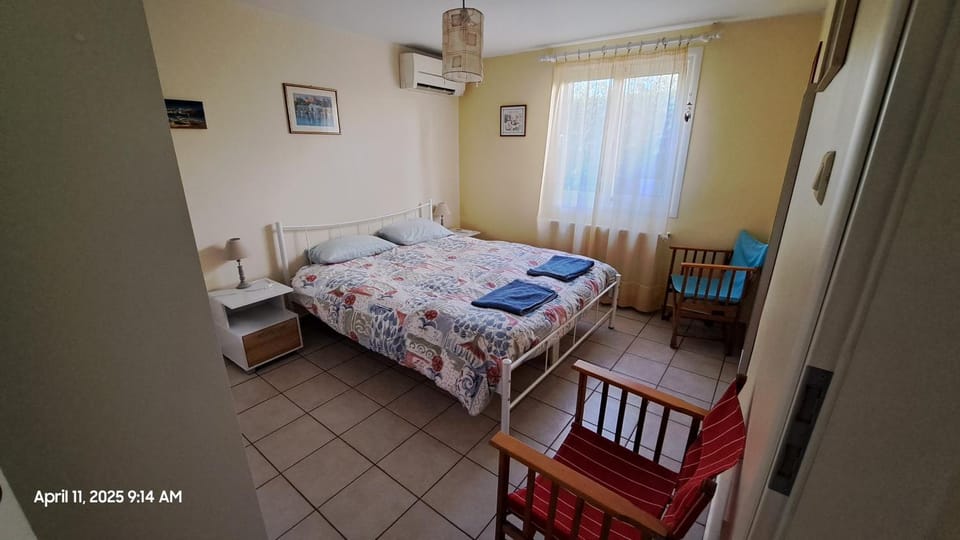 Small House with Garden Apartment in Central Athens Regional Unit, Greece