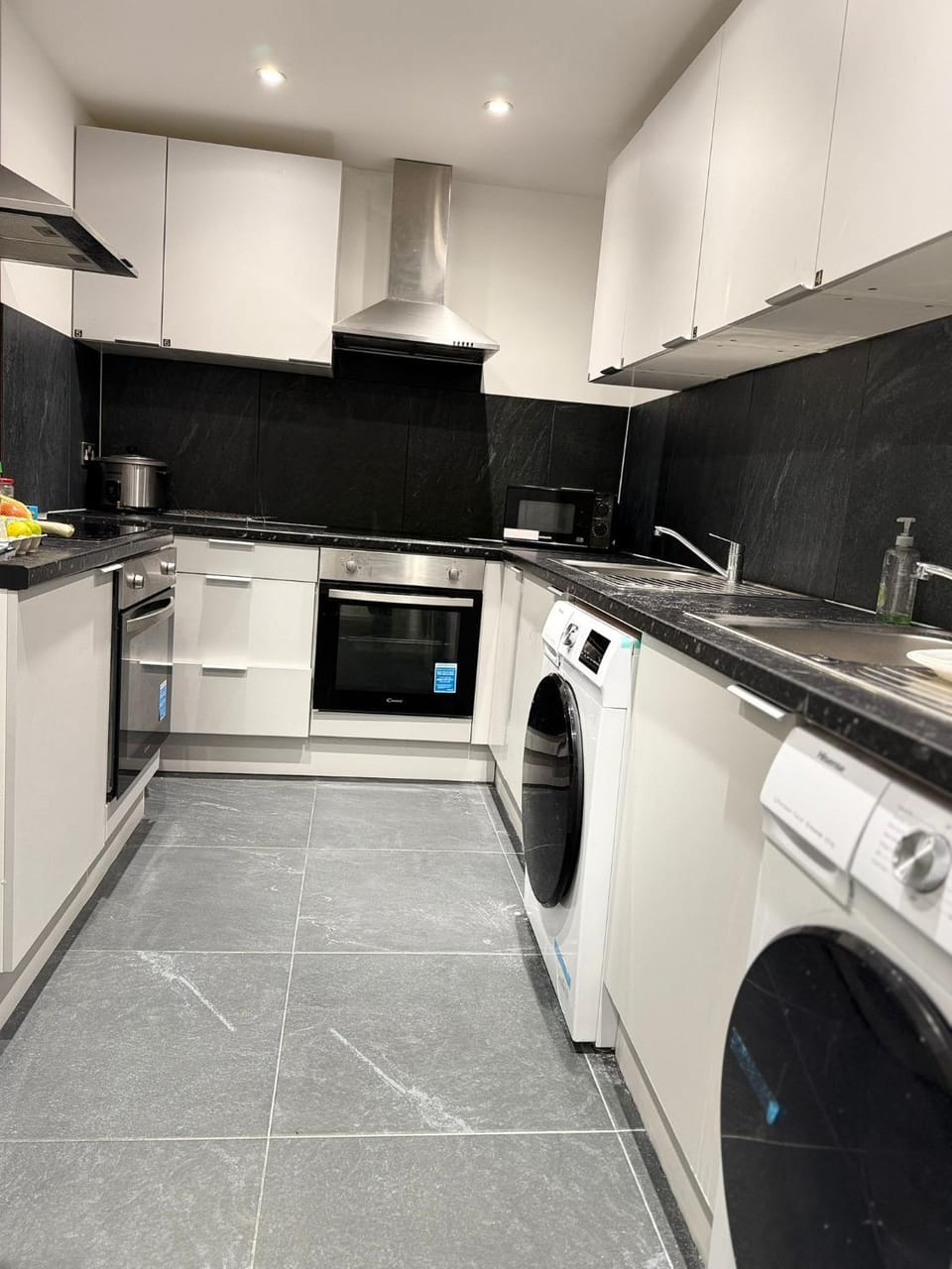 Communal kitchen, kitchen