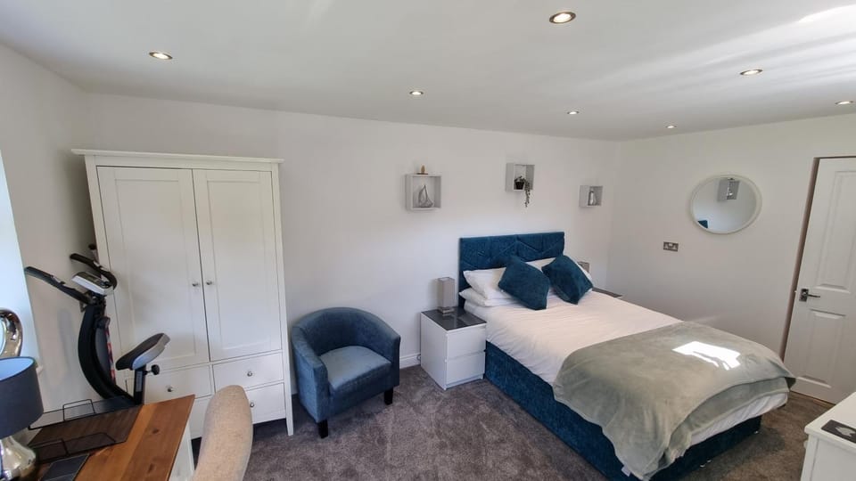 Sittingbourne 1 bed self-contained annex, with parking Apartment in Sittingbourne