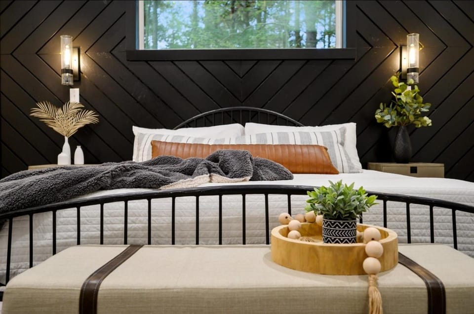 Bed, Bedroom