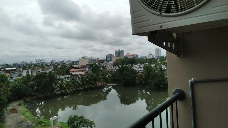 Day, Natural landscape, View (from property/room), Balcony/Terrace, City view, Lake view