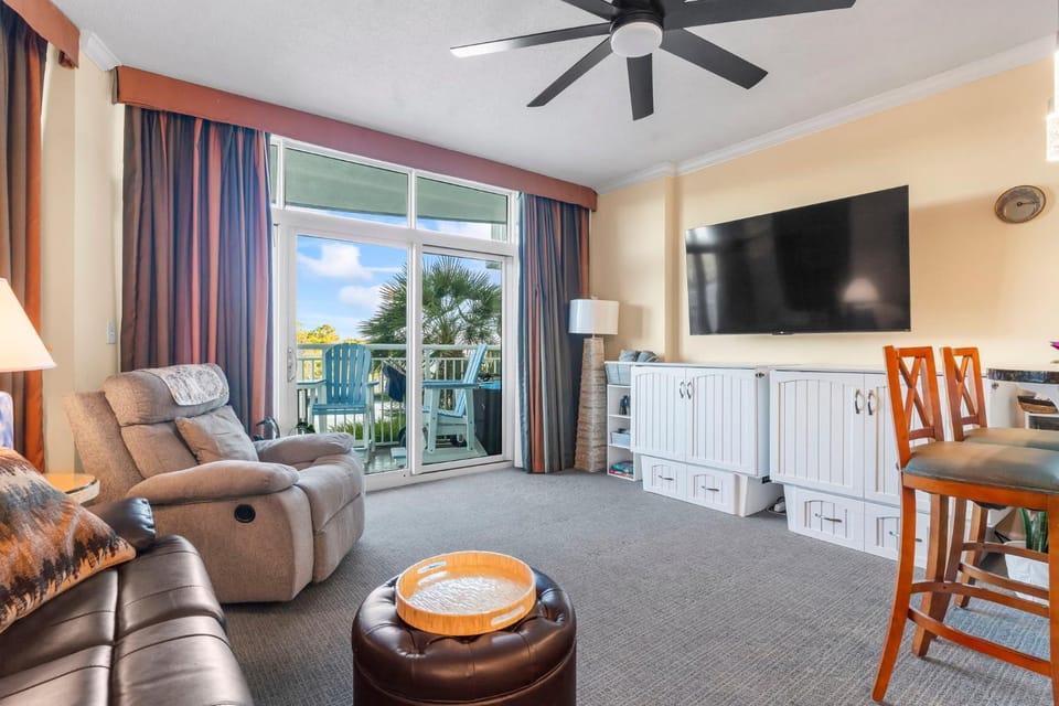 TV and multimedia, Balcony/Terrace, Living room, Photo of the whole room