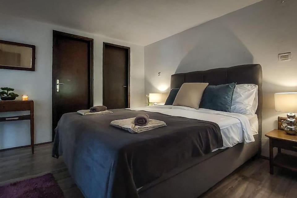Beautiful apartment for two with a pool Apartment hotel in Rovinj