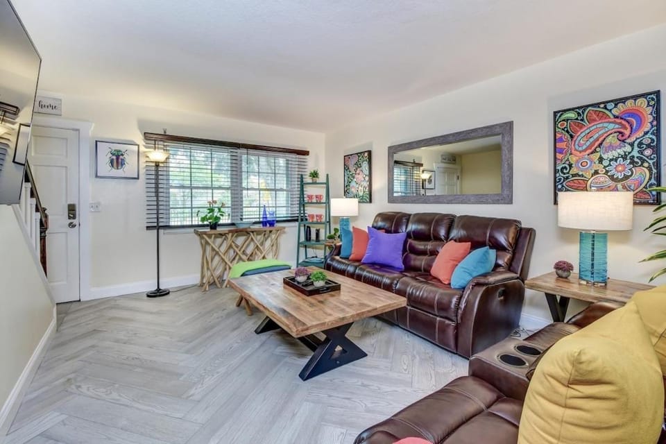 Dog Friendly Home by Flagler Avenue! Fenced Yard and Garage! Walk to the Beach! House in New Smyrna Beach