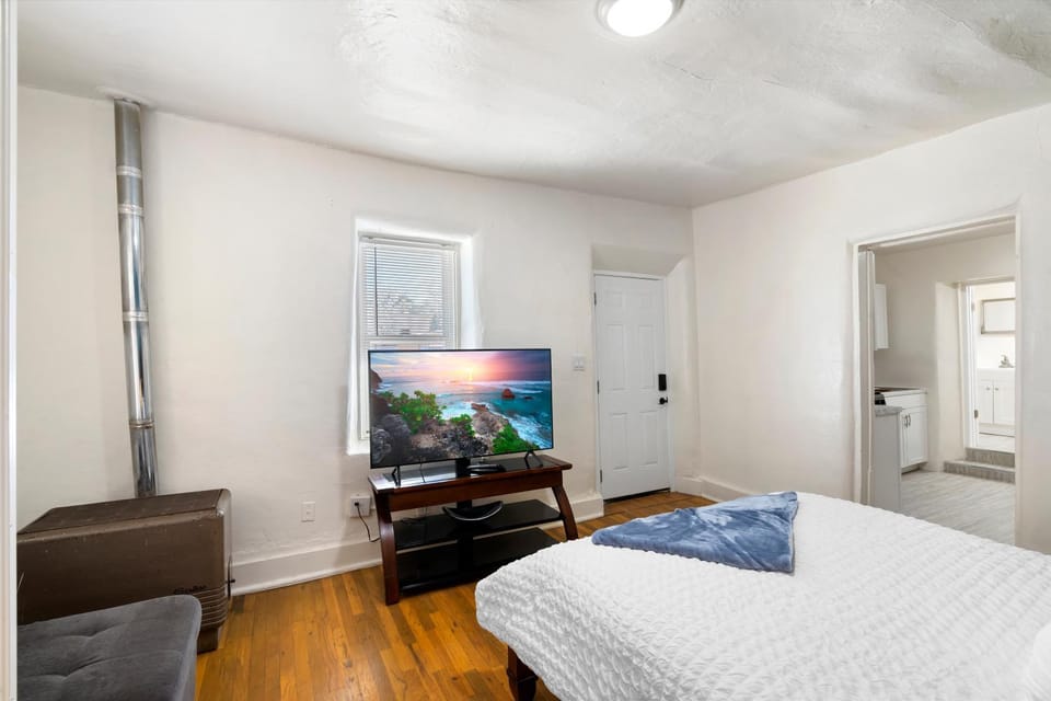 TV and multimedia, Bedroom