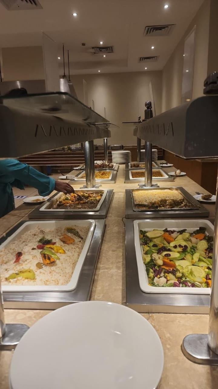 Food and drinks, Dinner