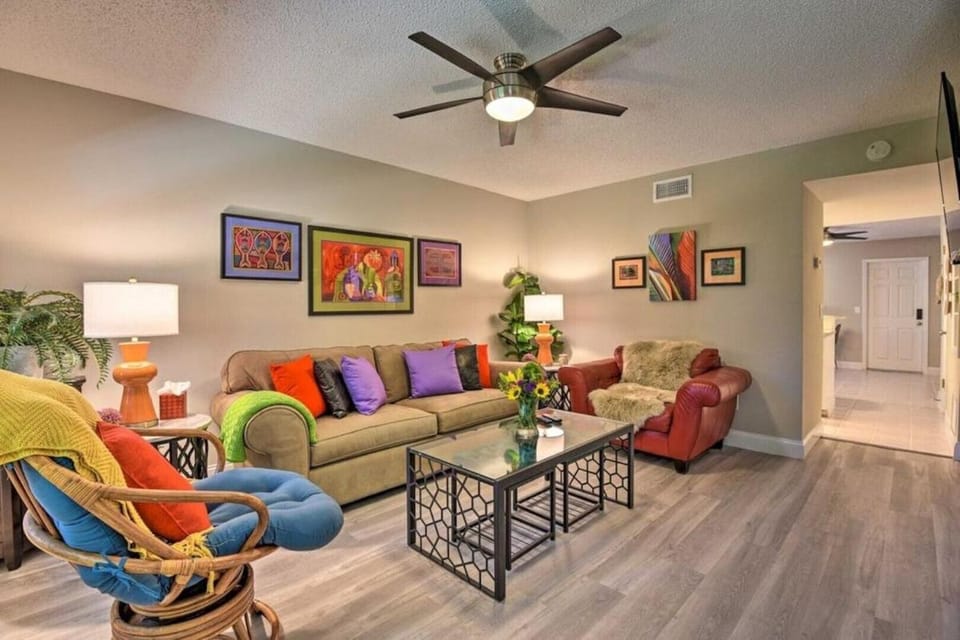 Dog Friendly Home by Flagler Avenue! Fenced Yard and Garage! Walk to the Beach! House in New Smyrna Beach
