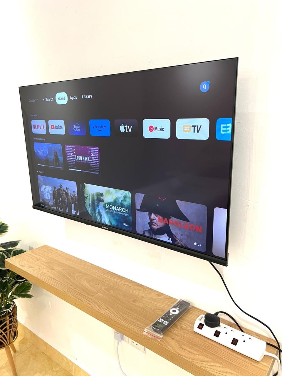 KicauanStudio#2 at Kuala Berang for 2Pax - Free Netflix & Wifi House in Terengganu, Malaysia