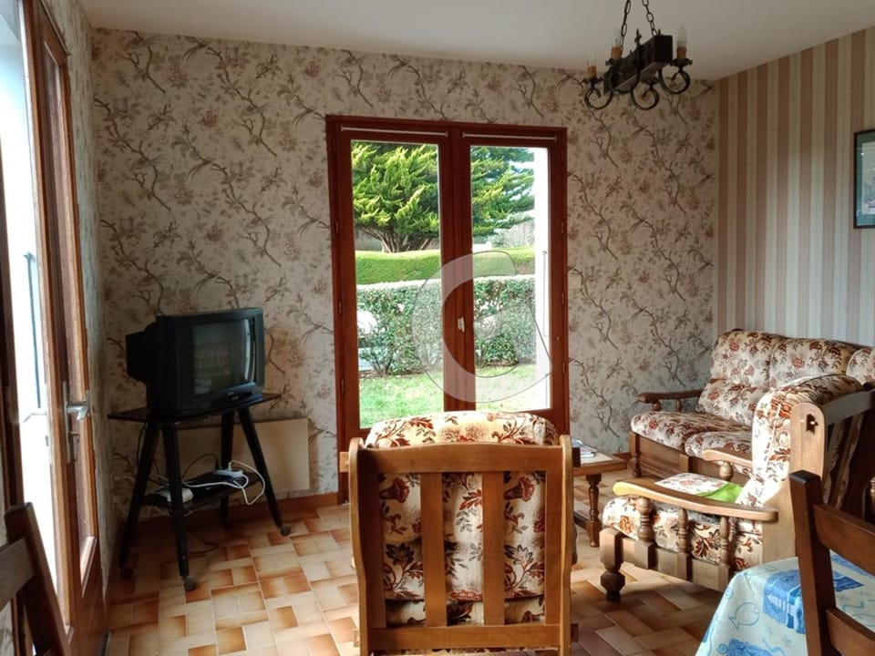 Maison 6 pers à 900m de la plage avec terrasses et parking, animaux acceptés - FR-1-194-414 House in Pays de la Loire