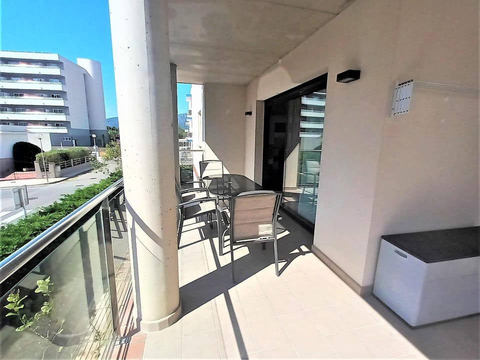 Apartamento moderno en Roses: aire acondicionado, parking, mascotas permitidas - ES-258-89 Apartment in Roses