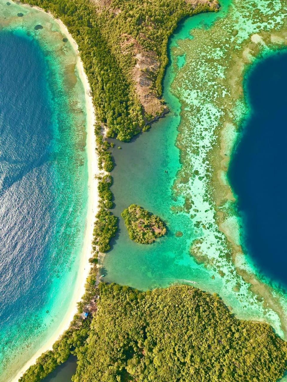Day, Natural landscape, Bird's eye view, Beach, Lake view, Sea view