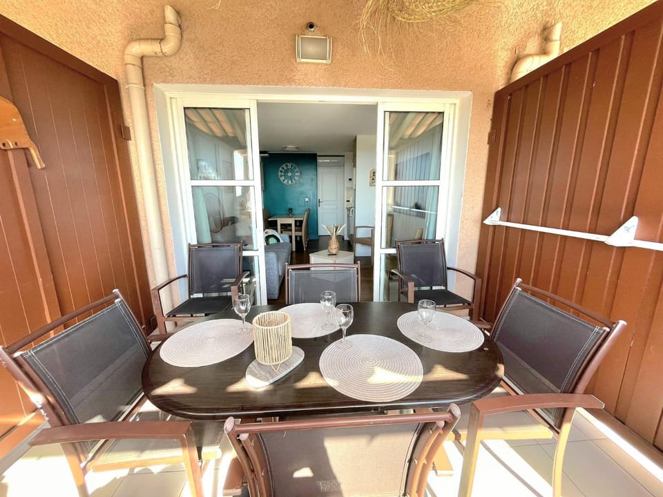Cap Esterel, Duplex ,Vue Mer Climatisé Apartment in Saint-Raphael