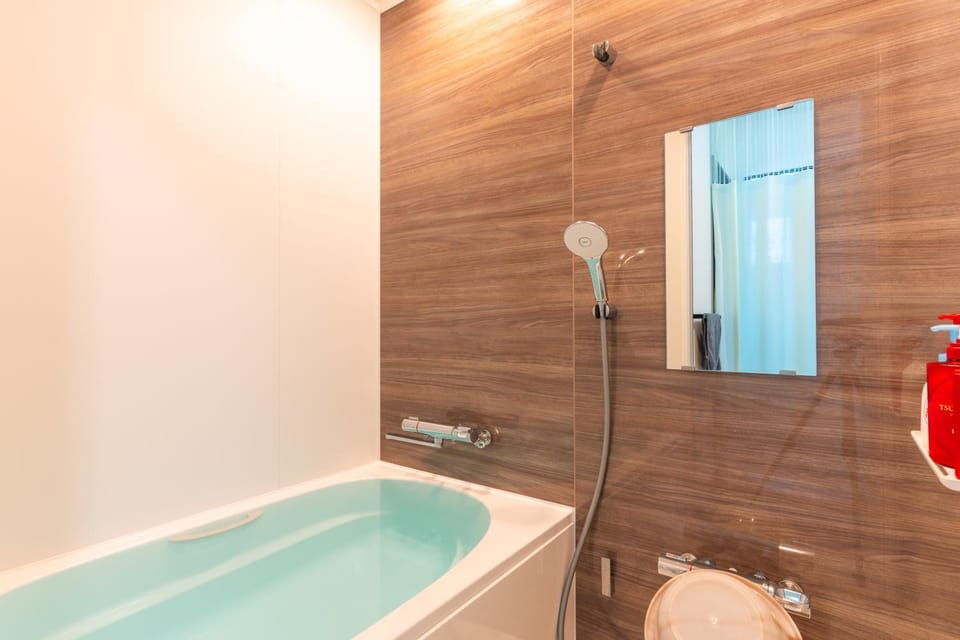Bathroom, Bath