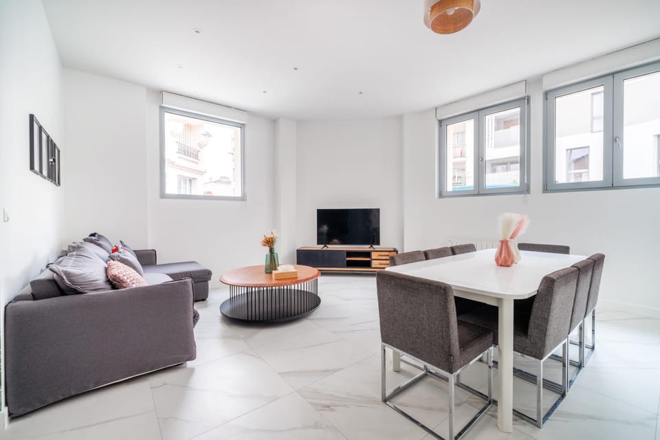 Spacious apartments for 6 people #3 Apartment in Île-de-France