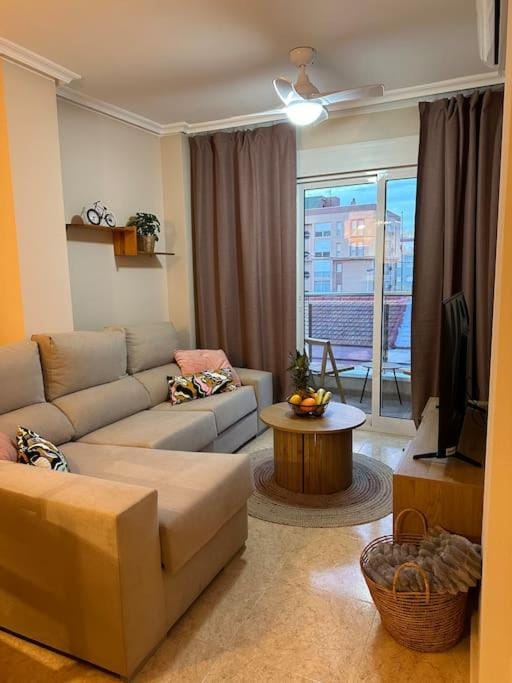 Seating area, fireplace