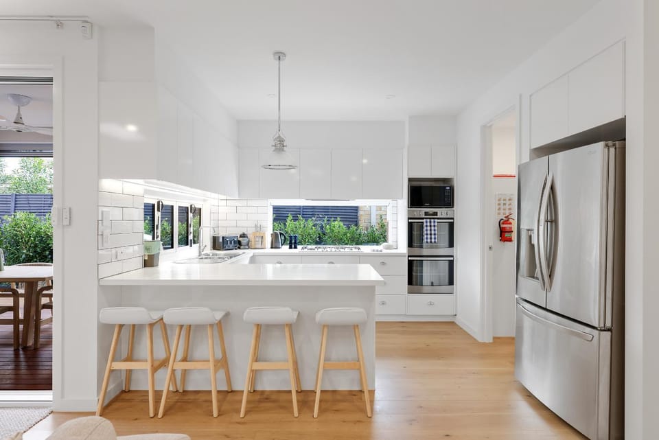 Communal kitchen, kitchen
