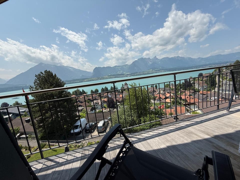 Nearby landmark, Day, Natural landscape, View (from property/room), Balcony/Terrace, Lake view, Mountain view