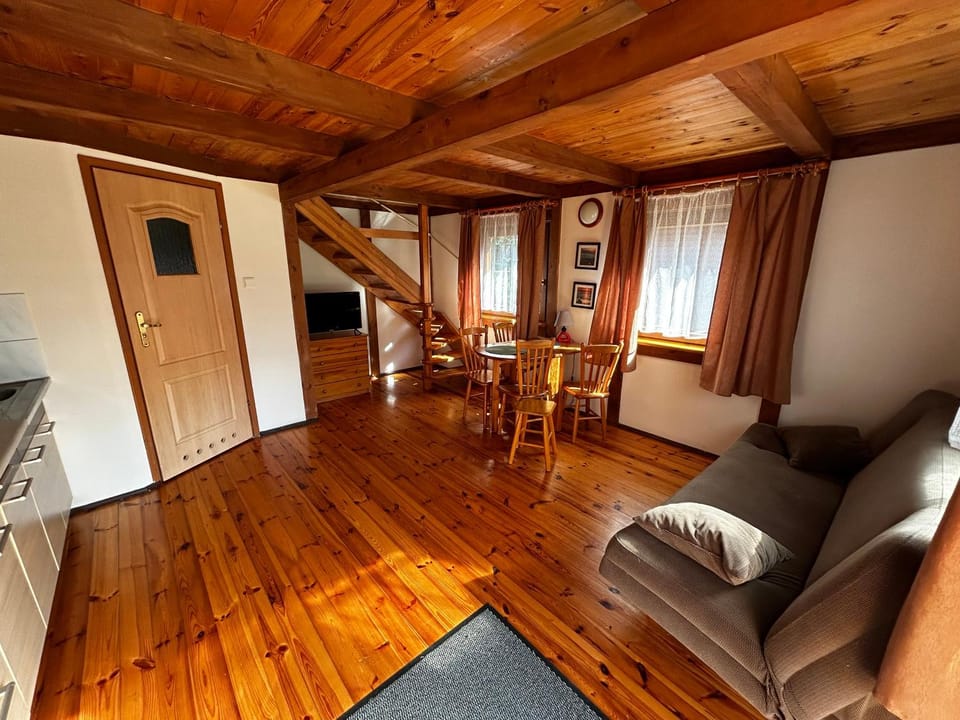 TV and multimedia, Kitchen or kitchenette, Seating area, Dining area