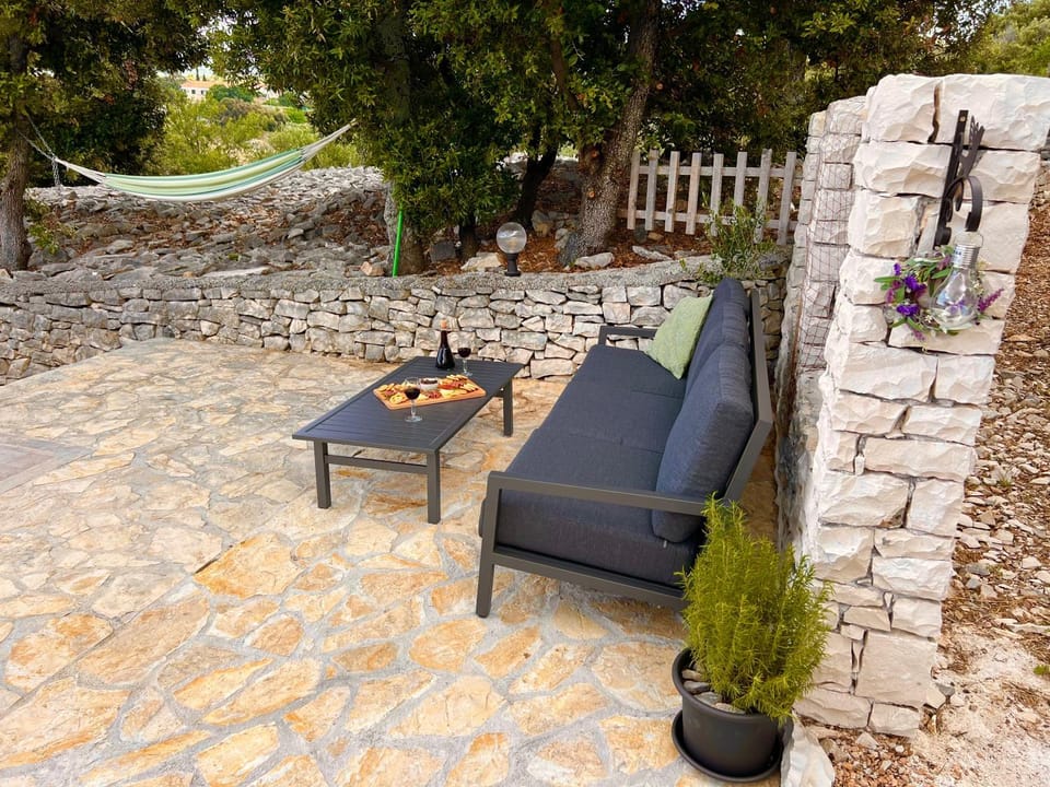 Patio, Seating area