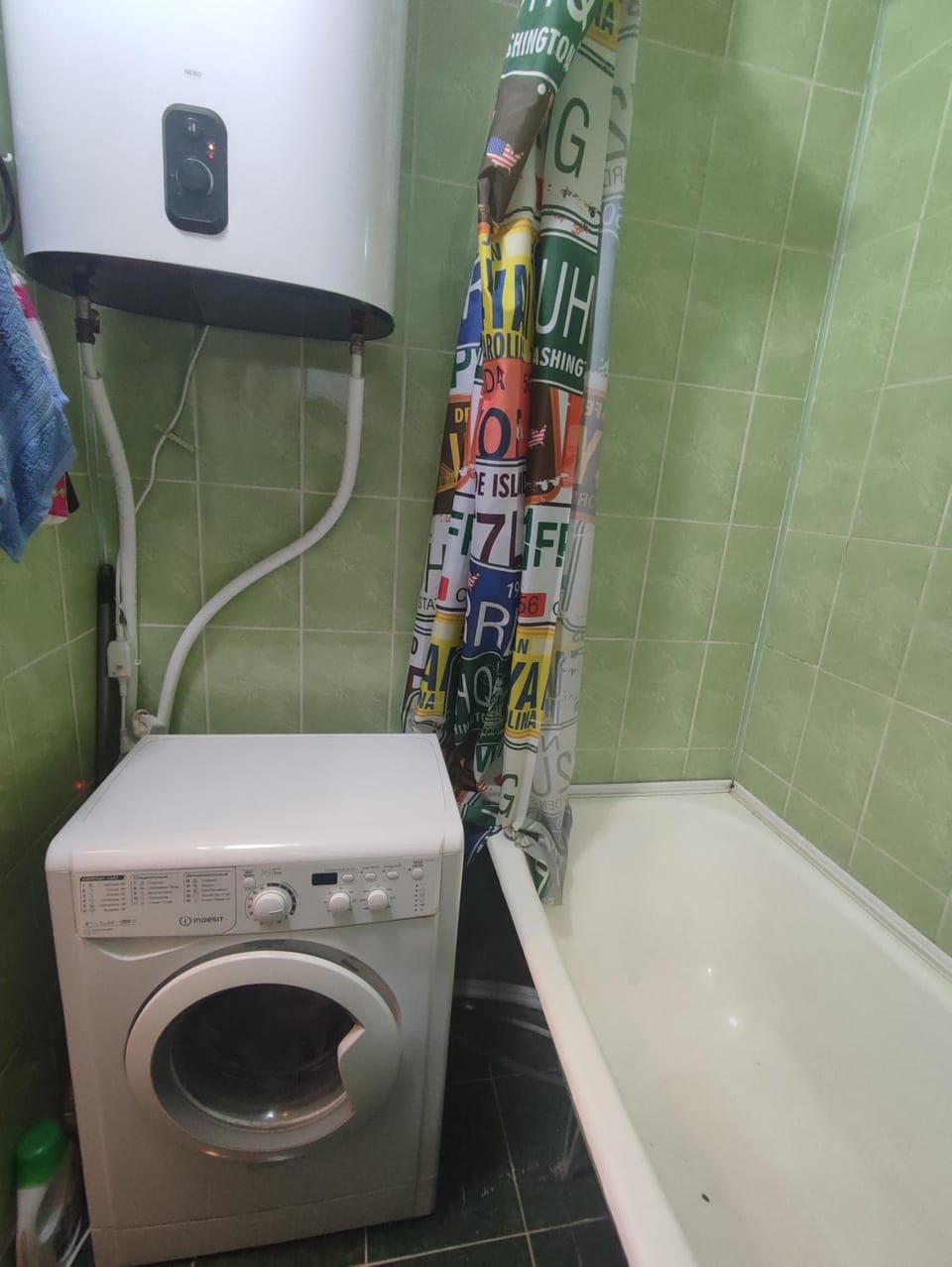 Bathroom, Bath, washing machine