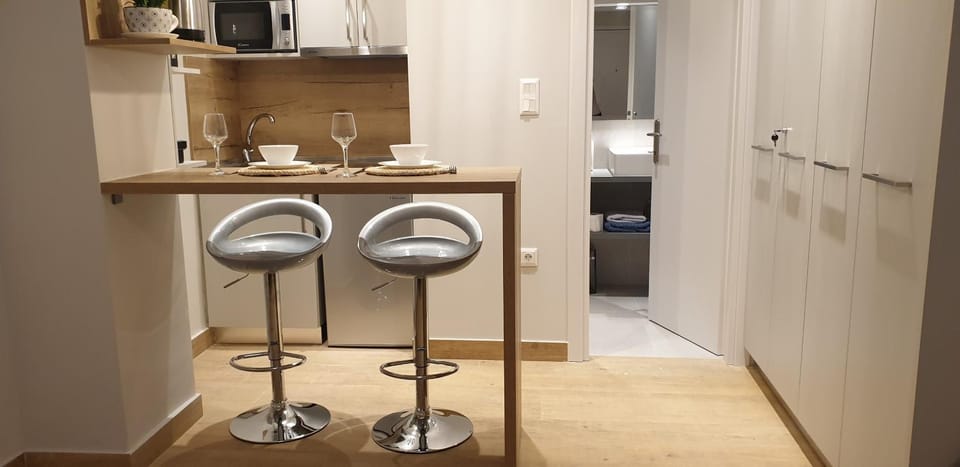 Stylish Studio near Athens Hilton, Self Check-in! Apartment in Athens