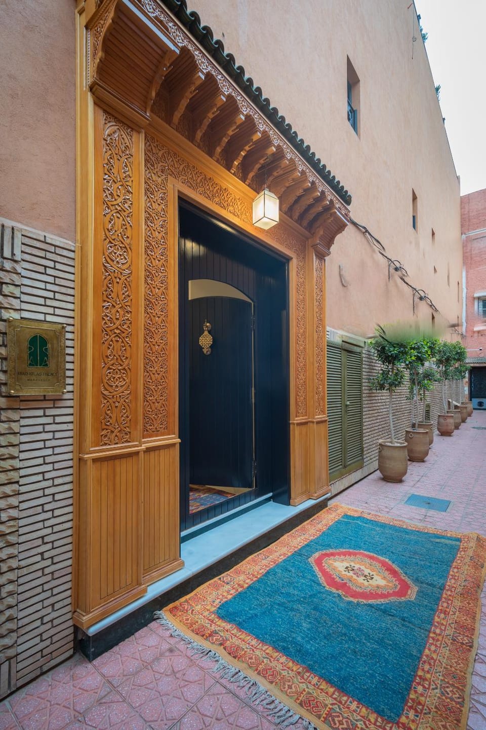 Facade/entrance