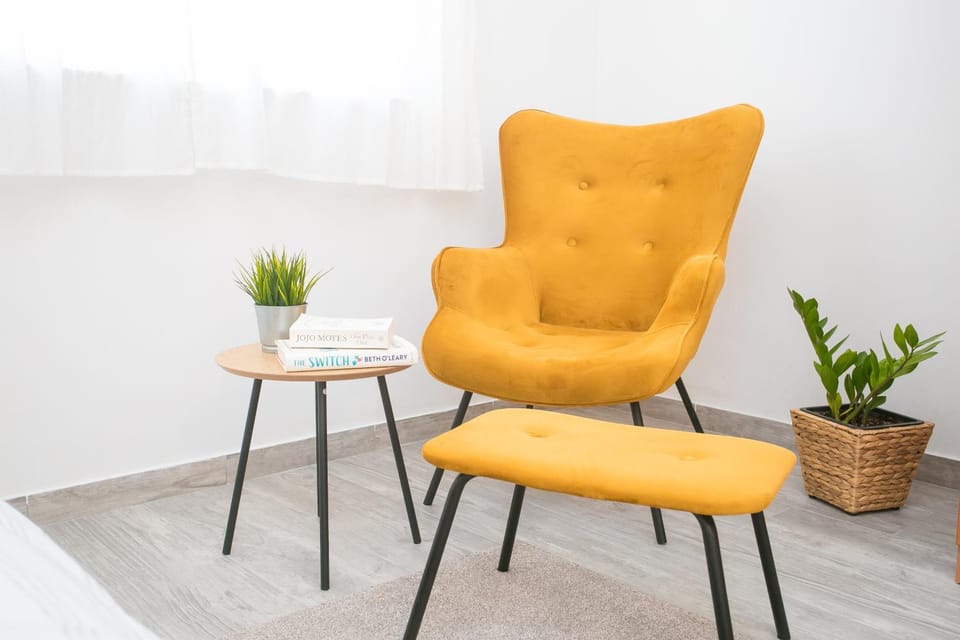 Seating area, Bedroom