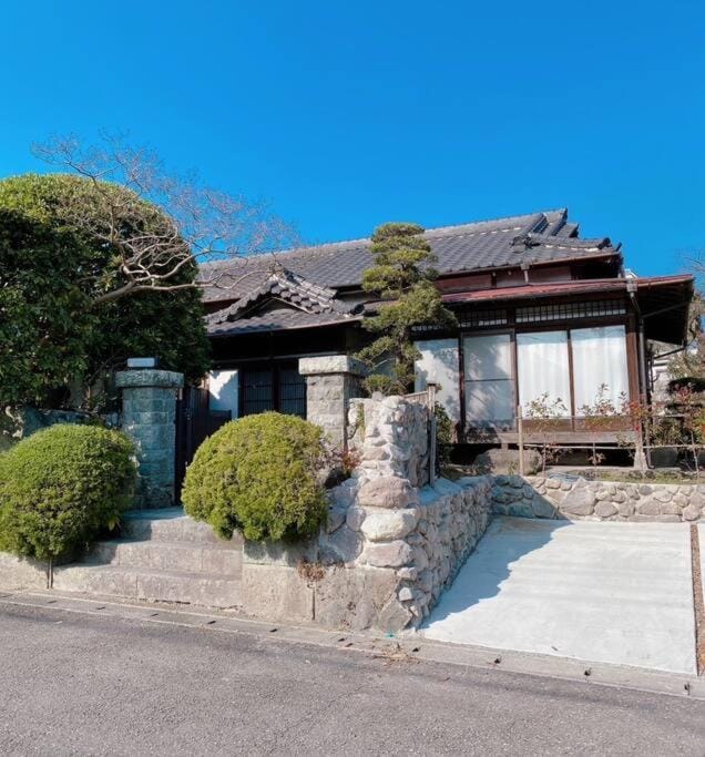温泉付きの一軒家を借りよう House in Japan