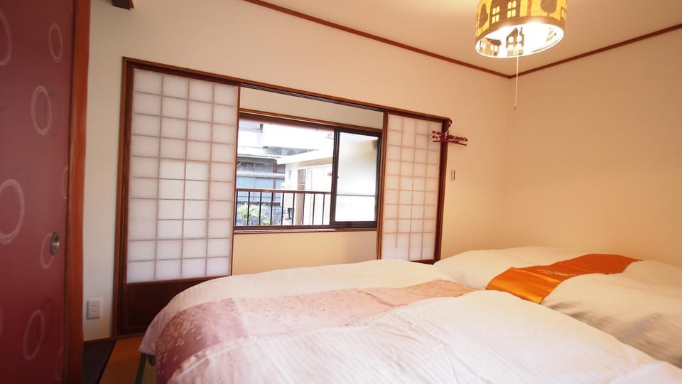 Open-air bath/11 mins walk from Hakone Yumoto Sta. House in Hakone