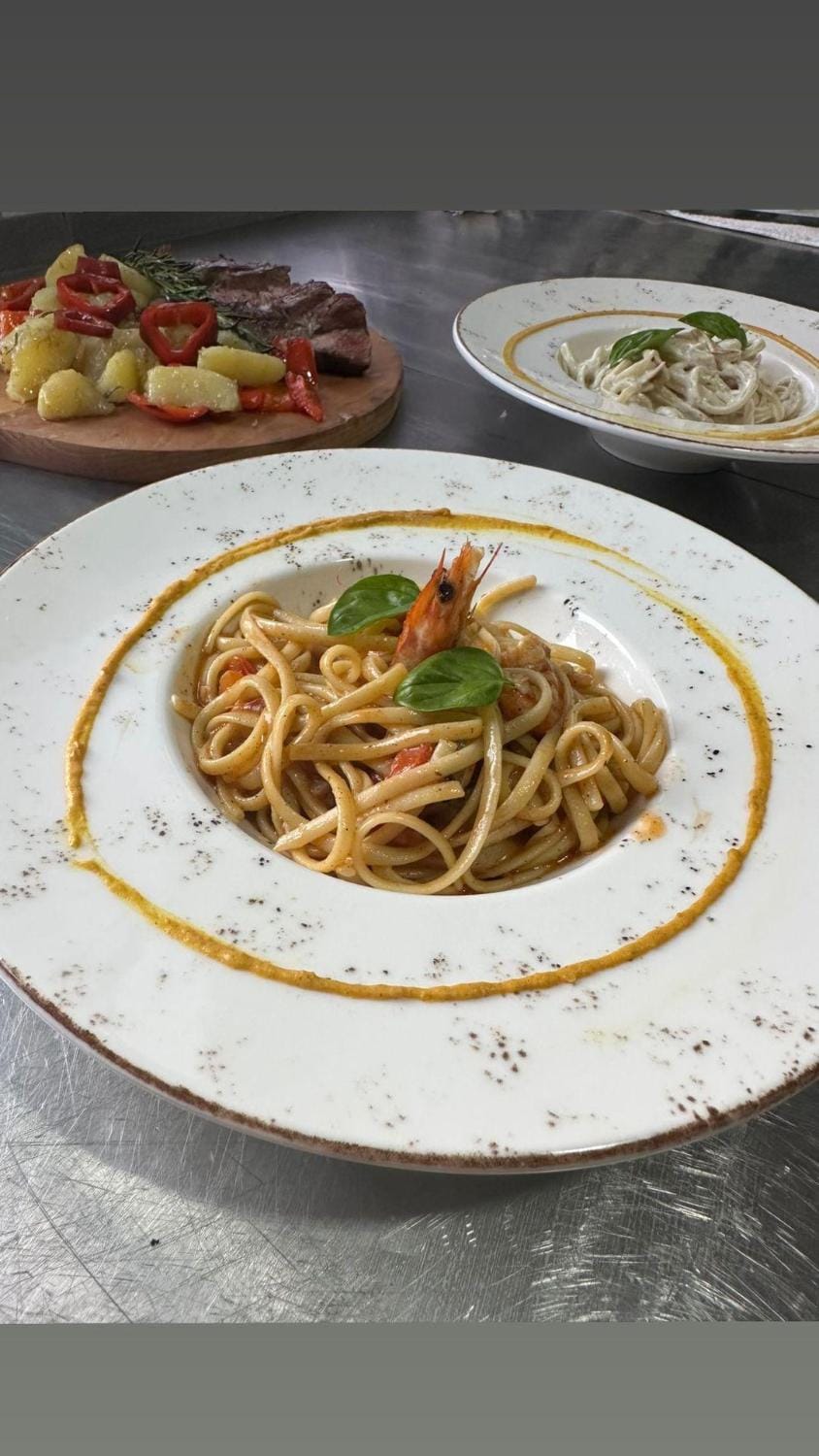 Food and drinks, Food, Lunch, Dinner, Drinks