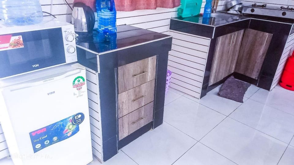 One Bedrooms with 2 Bed Kisimani Heights Apt Apartment in Mombasa