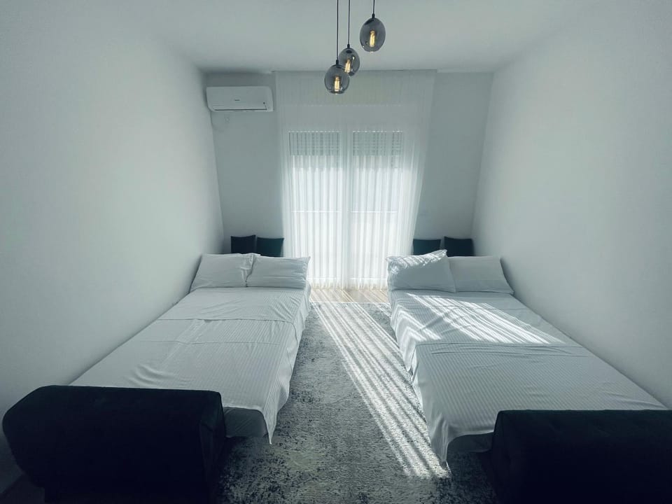 Balcony/Terrace, Balcony/Terrace, Living room, air conditioner