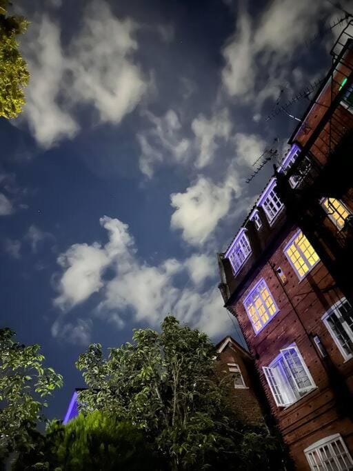 The Gem - central character flat with parking Apartment in Southampton