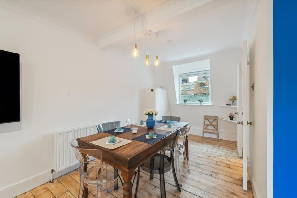 Chelsea Superior Apartment - 10 Minutes from Stadium House in London