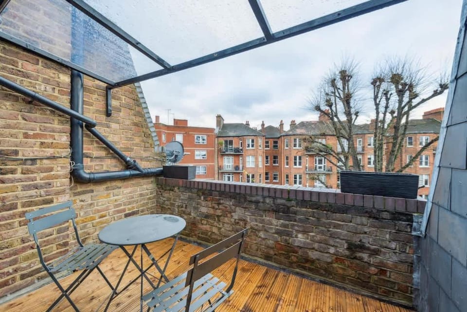 Chelsea Superior Apartment - 10 Minutes from Stadium House in London