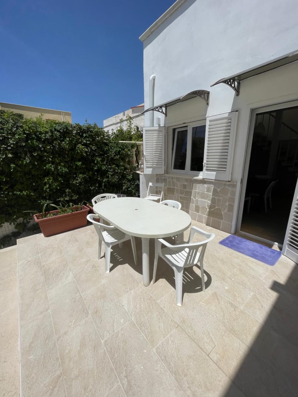 Patio, Day, View (from property/room), Balcony/Terrace, Living room, Seating area, Dining area, sunbed