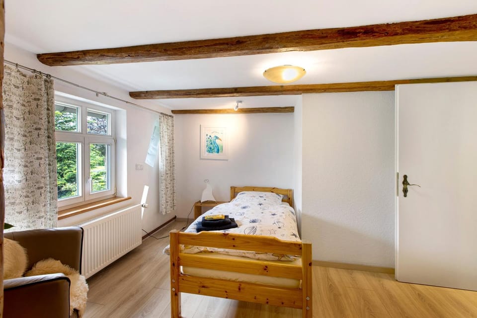 Living room, Bedroom