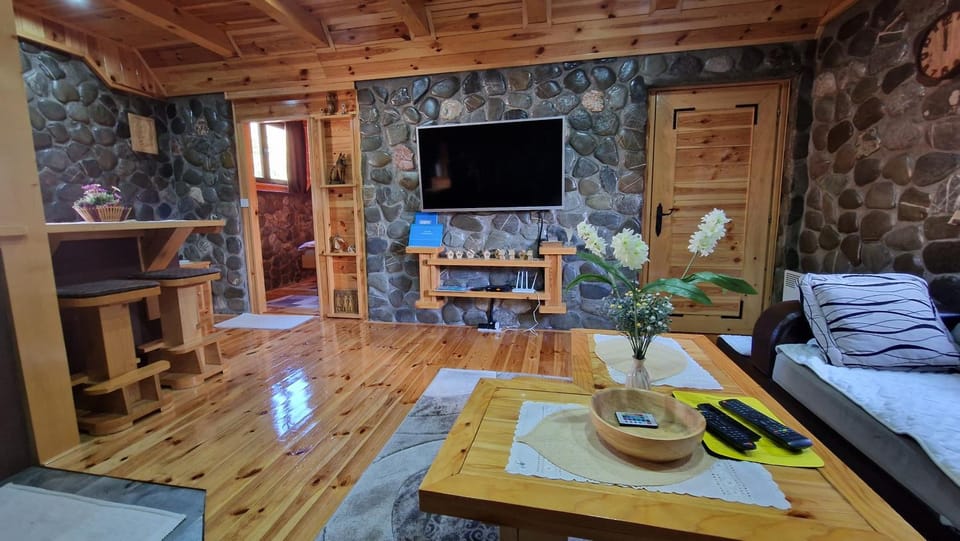 TV and multimedia, View (from property/room), Living room, hair dresser