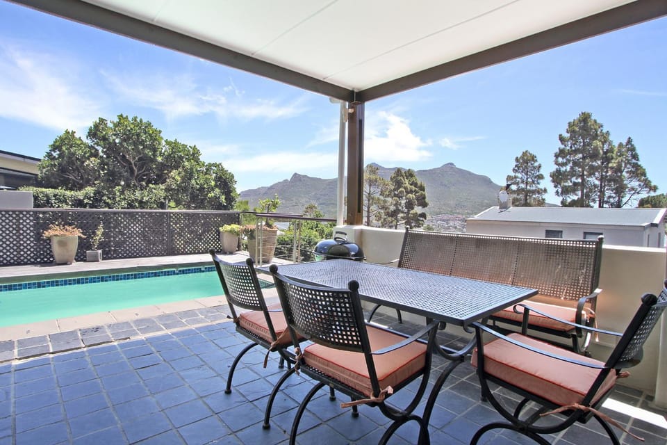 Patio, Dining area, Mountain view, Swimming pool, sunbed