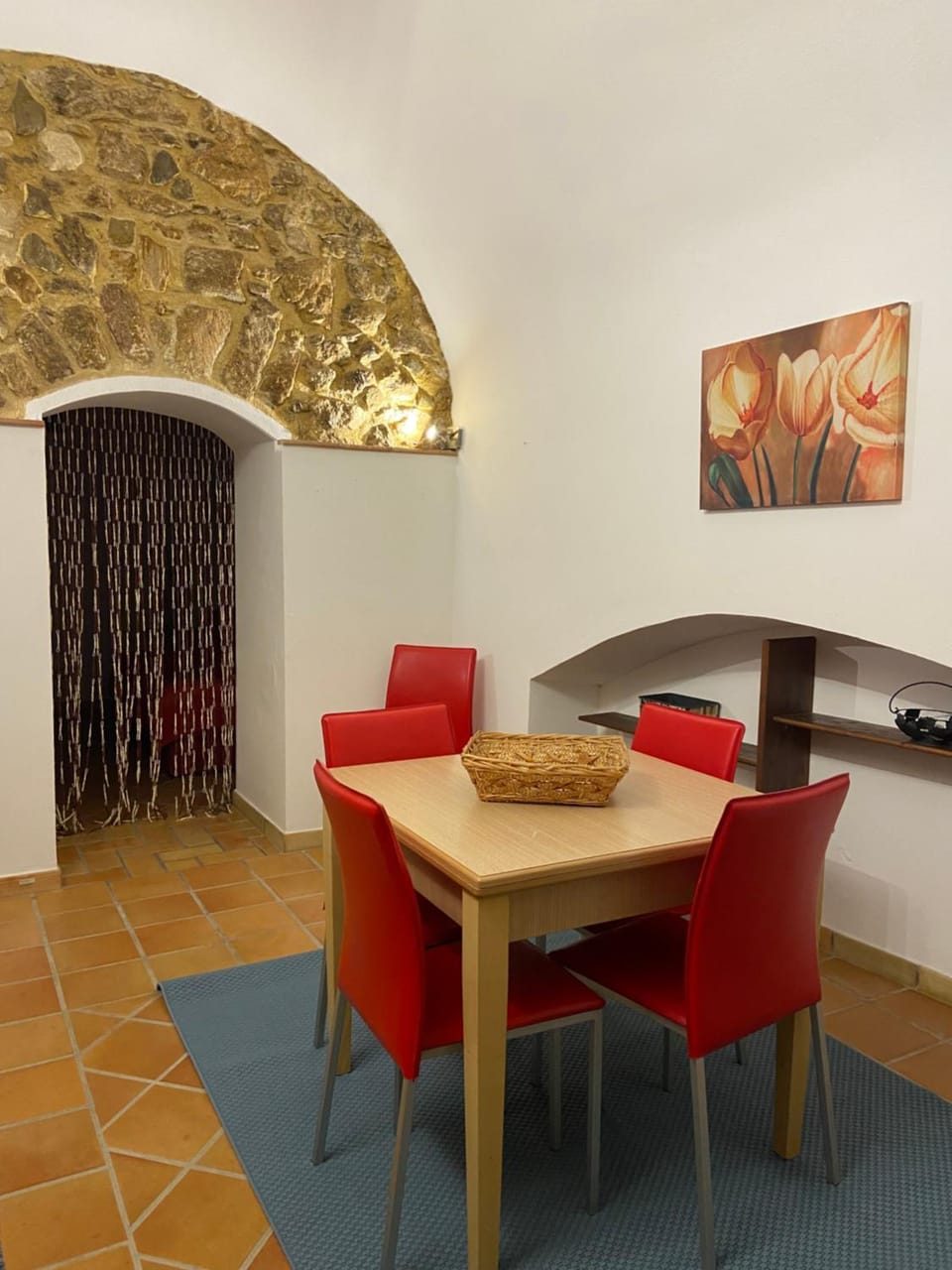 Seating area, Dining area