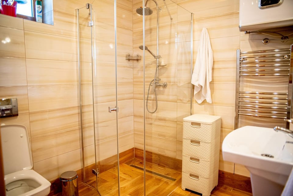 Shower, Toilet, Bathroom