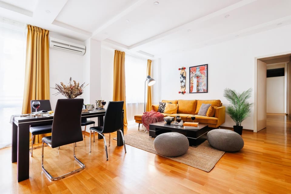 Living room, air conditioner