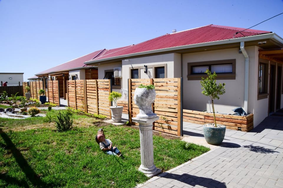 Property building, Garden