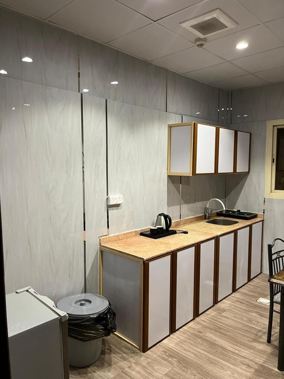 Kitchen or kitchenette