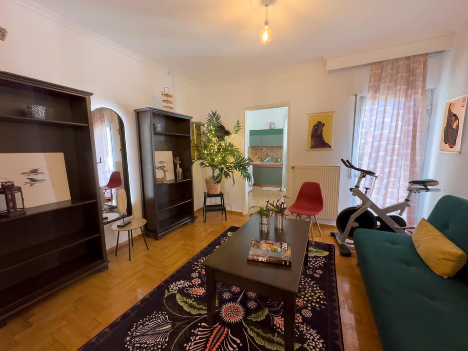 Library, TV and multimedia, Living room, Seating area