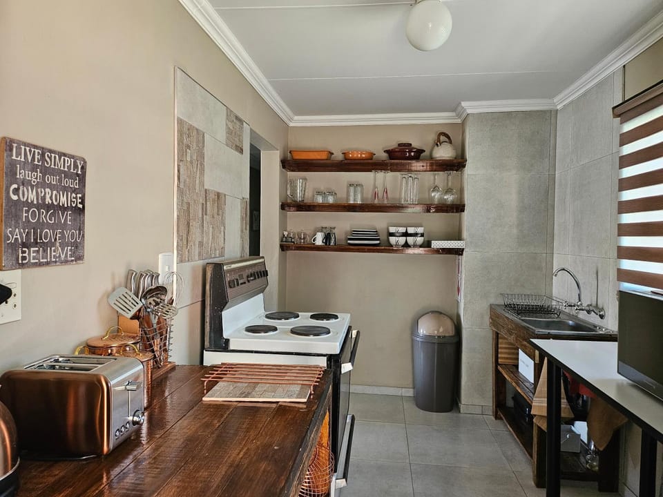 Coffee/tea facilities, Kitchen or kitchenette, minibar