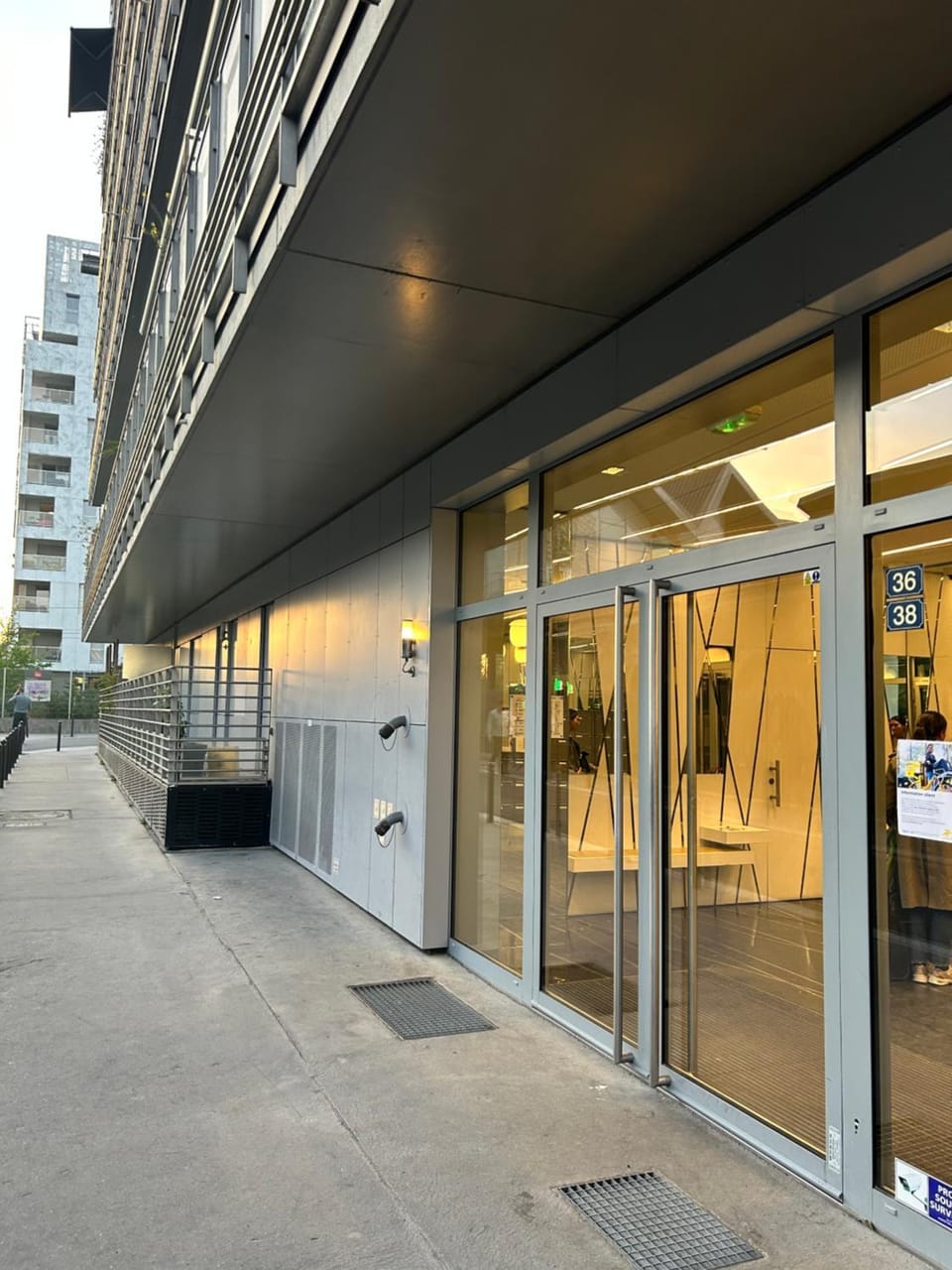 Facade/entrance