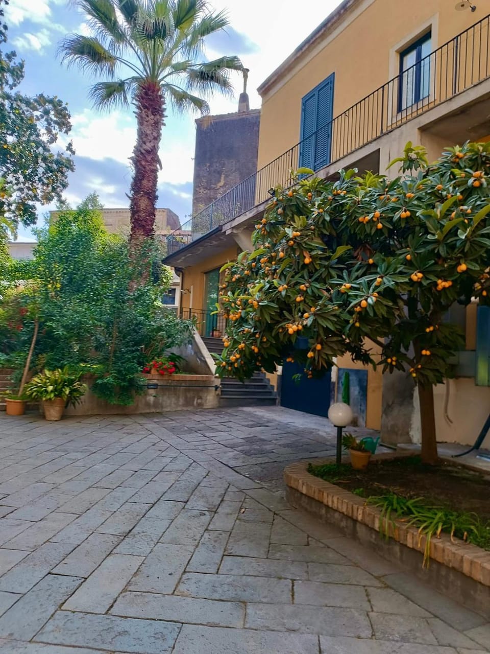 Inner courtyard view